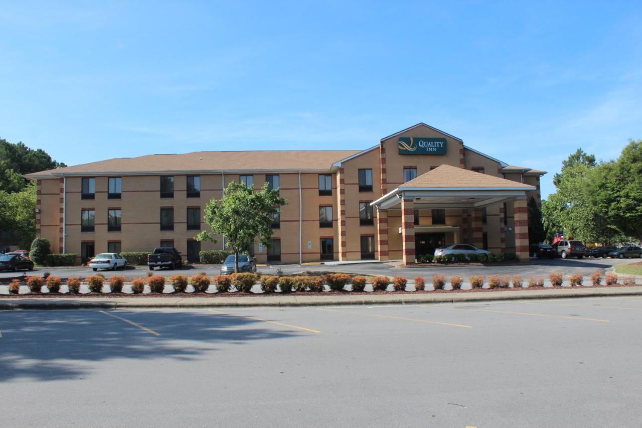 Quality Inn Raleigh Downtown Exterior photo