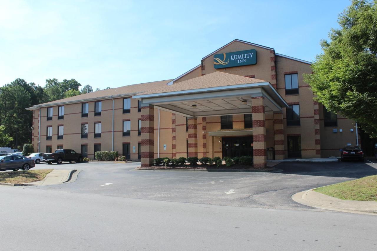 Quality Inn Raleigh Downtown Exterior photo