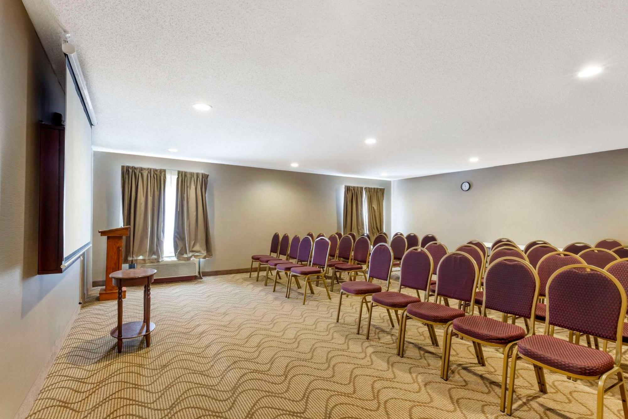 Quality Inn Raleigh Downtown Exterior photo